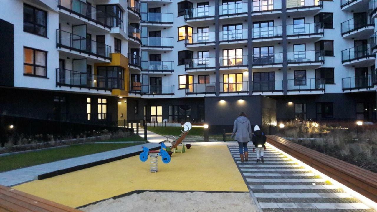 Newburg Apartments Wolska Varsóvia Exterior foto